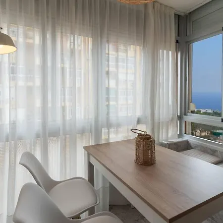 Estudio Reformado Con Vistas Al Mar Y Piscina, Ideal Parejas En * 베날마데나코스타