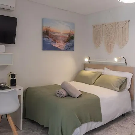 Estudio Reformado Con Vistas Al Mar Y Piscina, Ideal Parejas En 아파트 베날마데나코스타